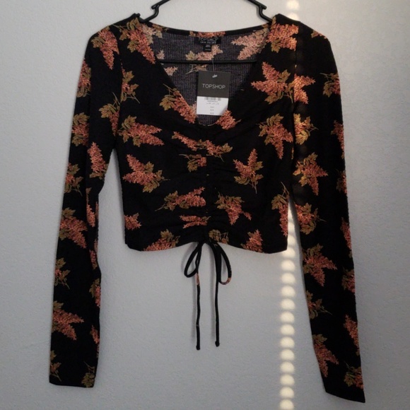 Long Sleeve Floral Drawstring Ruched Top - Picture 2 of 5